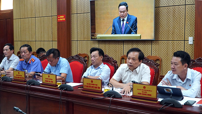 Đại biểu dự phiên họp