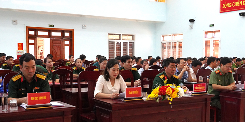Các đại biểu dự hội nghị.