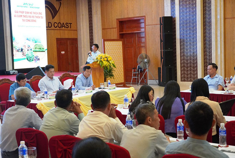 Các đại biểu tham luận tại diễn đàn