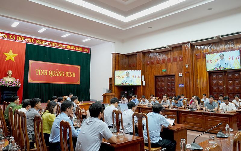 Toàn cảnh hội nghị tại điểm cầu Quảng Bình.