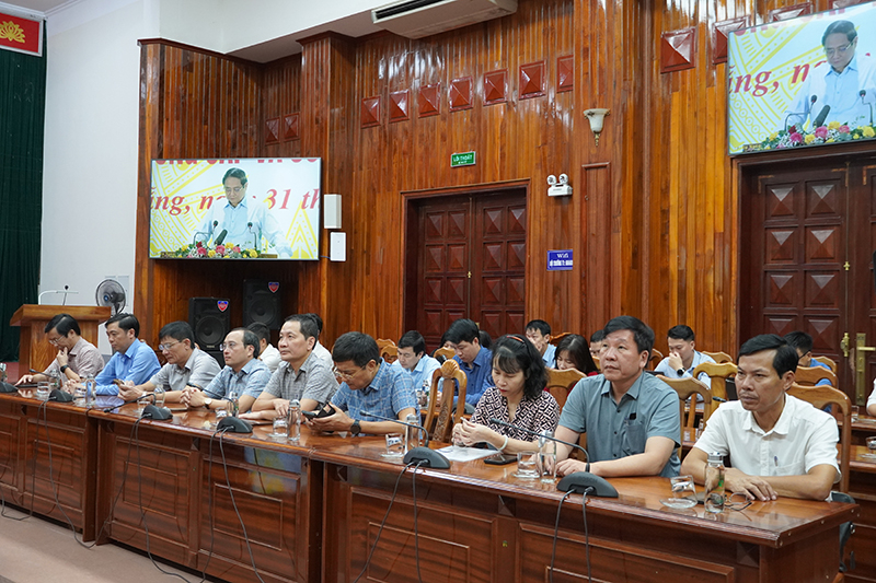 Các đại biểu tham dự hội nghị. 