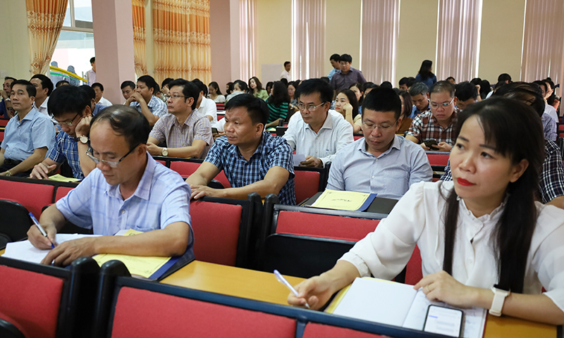 Các học viên tham dự lớp bồi dưỡng.
