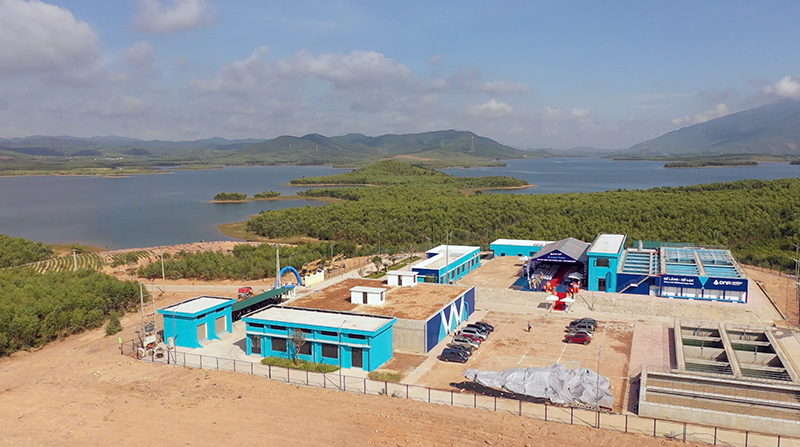 Nhà máy nước sạch Quảng Châu được xây dựng bên hồ Vực Tròn.