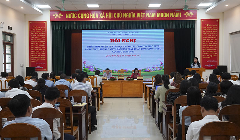 Toàn cảnh hội nghị