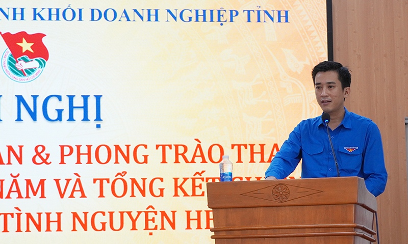 Đại diện lãnh đạo Tỉnh đoàn phát biểu chỉ đạo tại hội nghị.