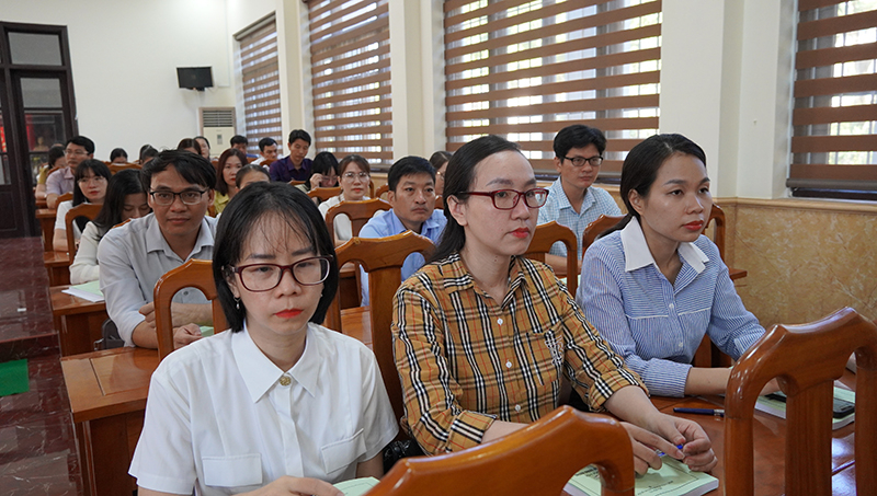 Các học viên tham gia lớp bồi dưỡng.