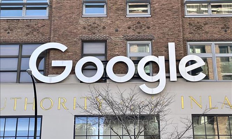 Biểu tượng Google tại văn phòng ở New York, Mỹ. Ảnh: Kyodo/TTXVN