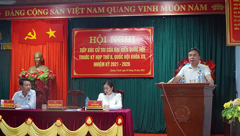 Đại biểu Nguyễn Tiến Nam tiếp thu các ý kiến của cử tri