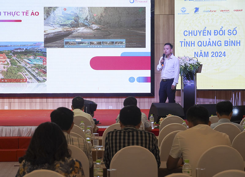 Đại diện Mobifone Quảng Bình trình bày chuyên đề “Giải pháp số hóa không gian, di tích, điểm du lịch” tại hội thảo   