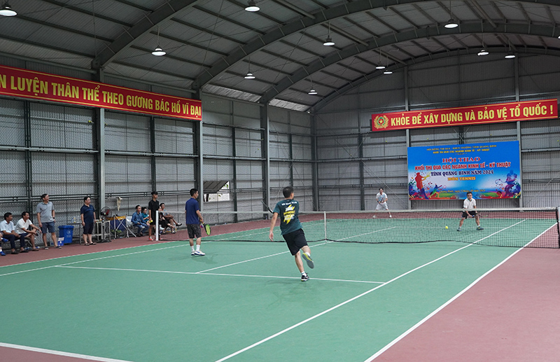 Trận chung kết môn quần vợt.