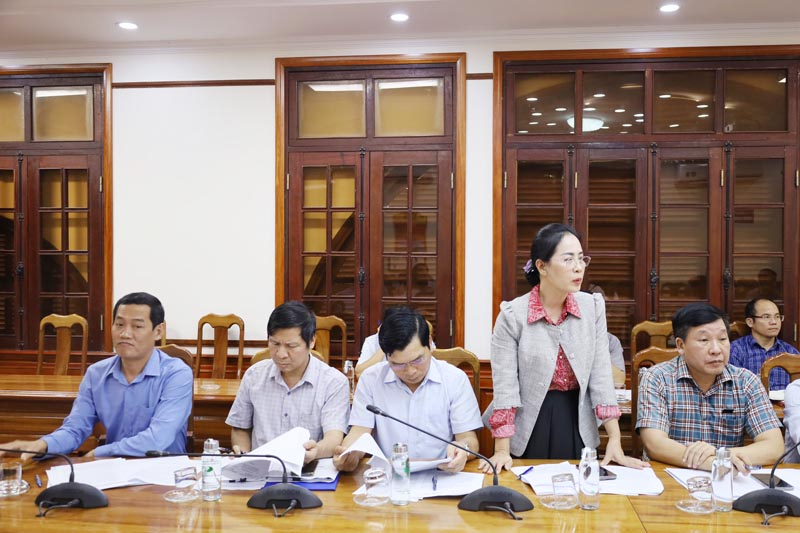 Các đại biểu tham dự đóng góp ý kiến, đề xuất tại buổi họp.