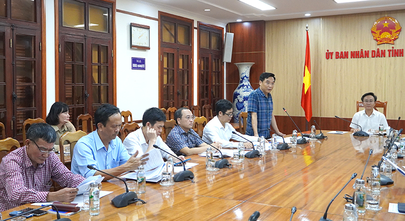 Đại diện lãnh đạo Sở Khoa học-Công nghệ báo cáo các nội dung kế hoạch. 