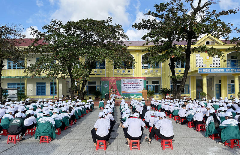 Trung tâm Kiểm soát bệnh tật tỉnh đẩy mạnh công tác truyền thông PCTHTL, TLĐT, TLNN tại các trường học trên địa bàn tỉnh.