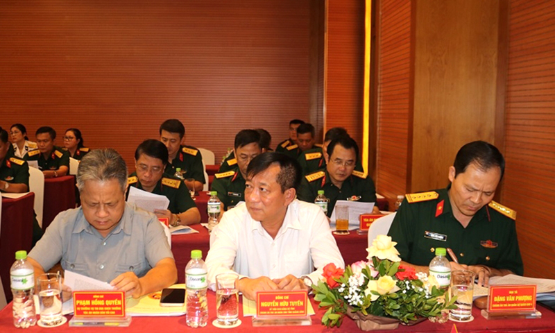 Các đại biểu dự hội nghị.