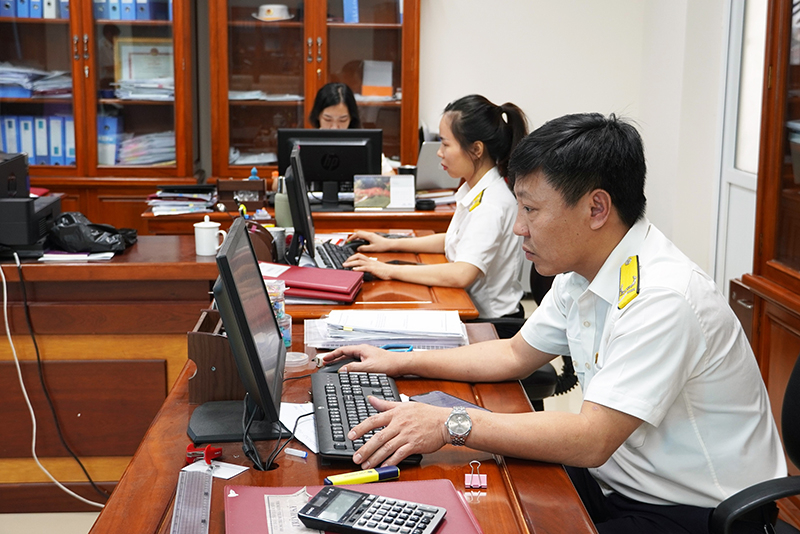 Ngành Thuế tích cực rà soát, đôn đốc người nộp thuế nộp đầy đủ, kịp thời, tránh phát sinh nợ mới.