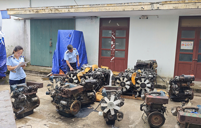 Toàn bộ số động cơ được vận chuyển trên xe đều không có hóa đơn, chứng từ để chứng minh tính hợp pháp.
