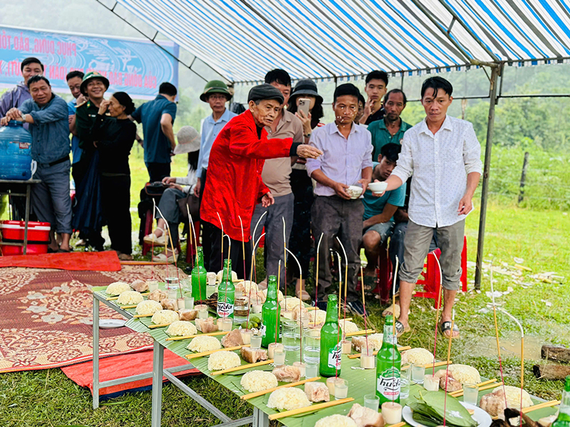 Lễ cúng cũng là dịp để trả lễ, cảm ơn đấng bề trên đã phù hộ độ trì, bảo hộ cho cuộc sống được yên bình, no ấm. 