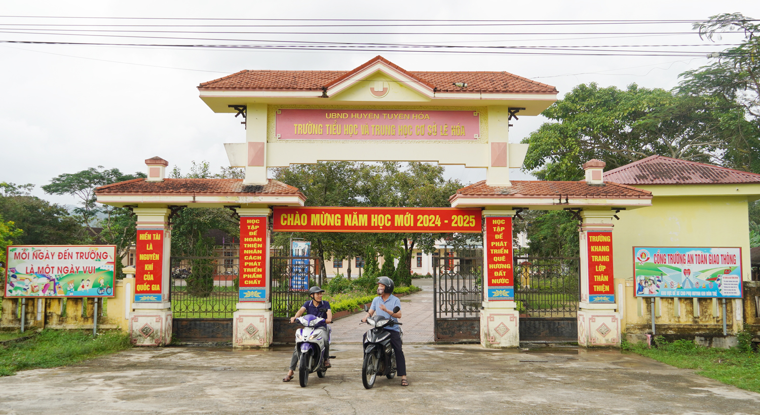 Trường Tiểu học và THCS Lê Hóa nơi phát sinh ổ dịch với nhiều học sinh cùng lớp mắc bệnh Thủy đậu.