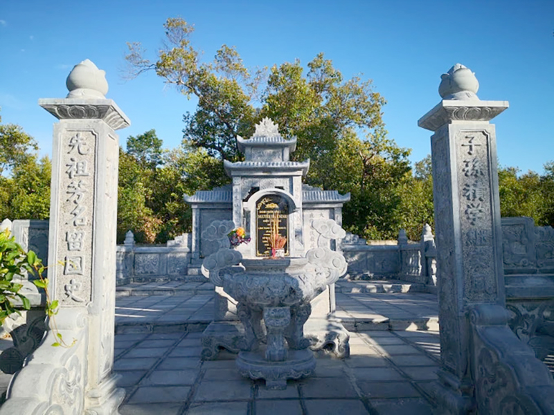 Khu mộ danh nhân văn hóa Nguyễn Hàm Ninh.