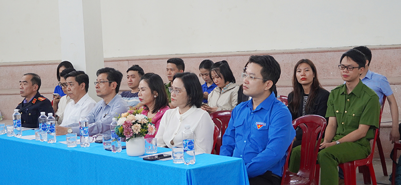 Các đại biểu tham dự tại phiên tòa giả định.