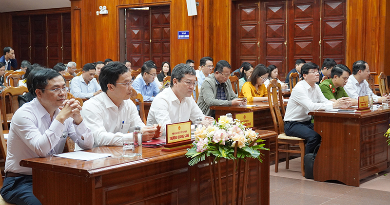 Các đại biểu dự hội nghị.