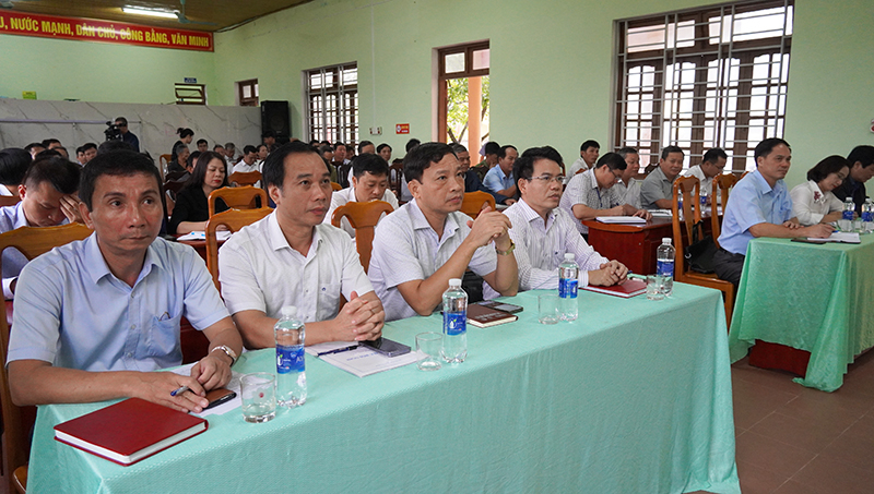 Các đại biểu tham dự hội nghị.