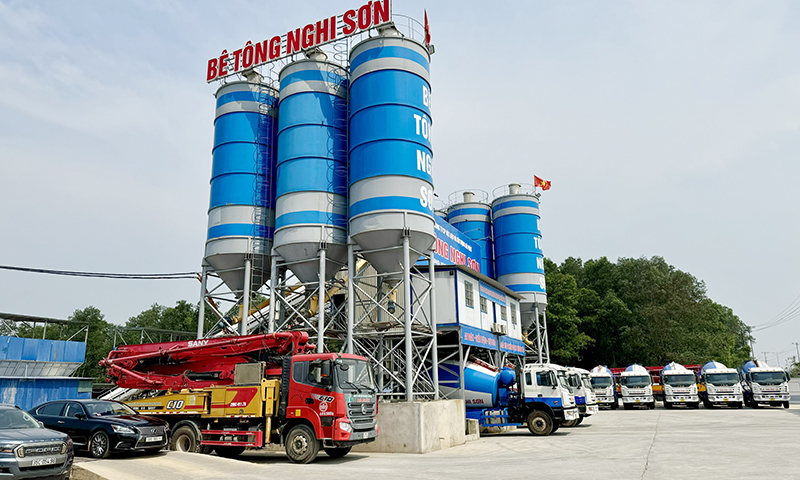 Ảnh:  1. Nhà máy bê tông Nghi Sơn khánh thành và đi vào hoạt động vào cuối tháng 4/2024 tại Khu Công nghiệp Bắc Đồng Hới.