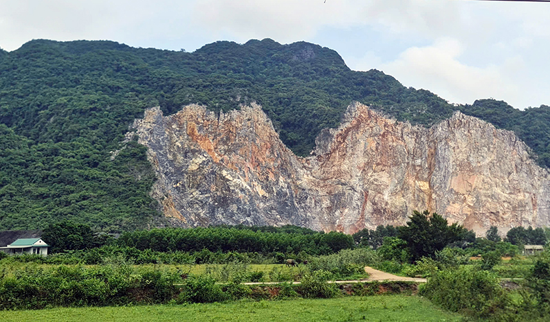 Nguồn thu từ phí bảo vệ môi trường góp phần tăng thu ngân sách trong những tháng cuối năm.