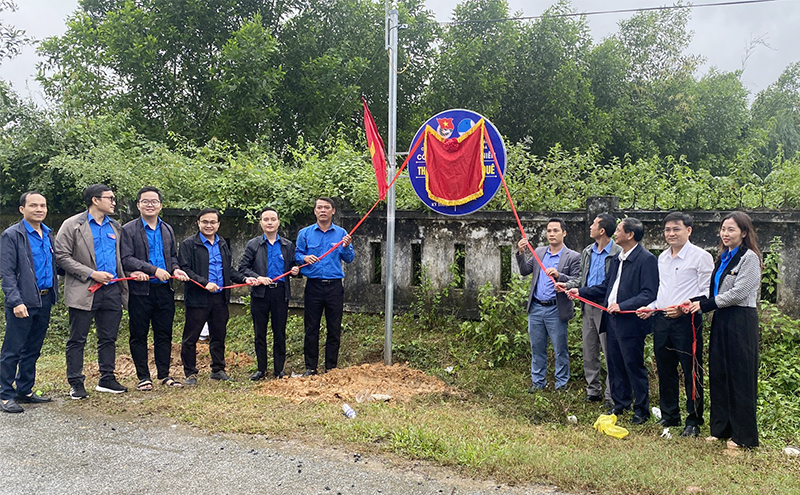 công trình tuyến đường “Sáng-xanh-sạch-đẹp” ở thôn Tiền Phong (xã Lê Hóa, Tuyên Hóa.