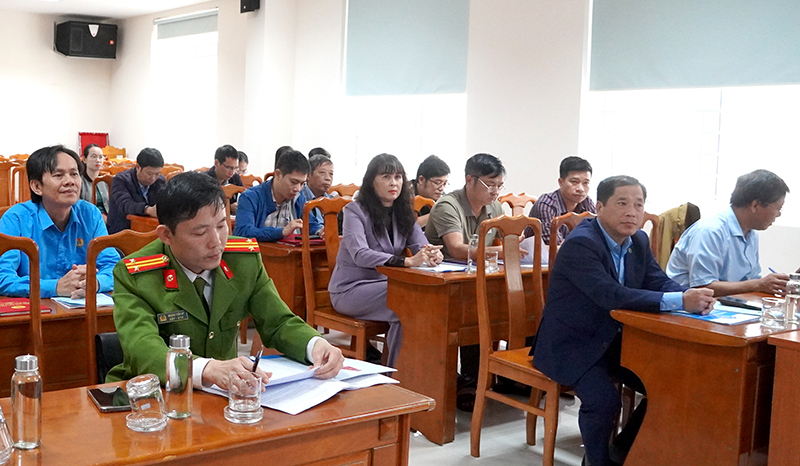 Các đại biểu tham dự.