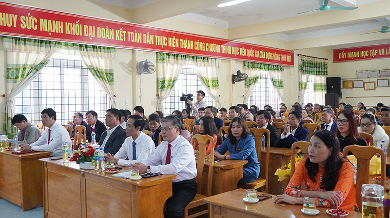 Các đại biểu tham dự hội nghị.