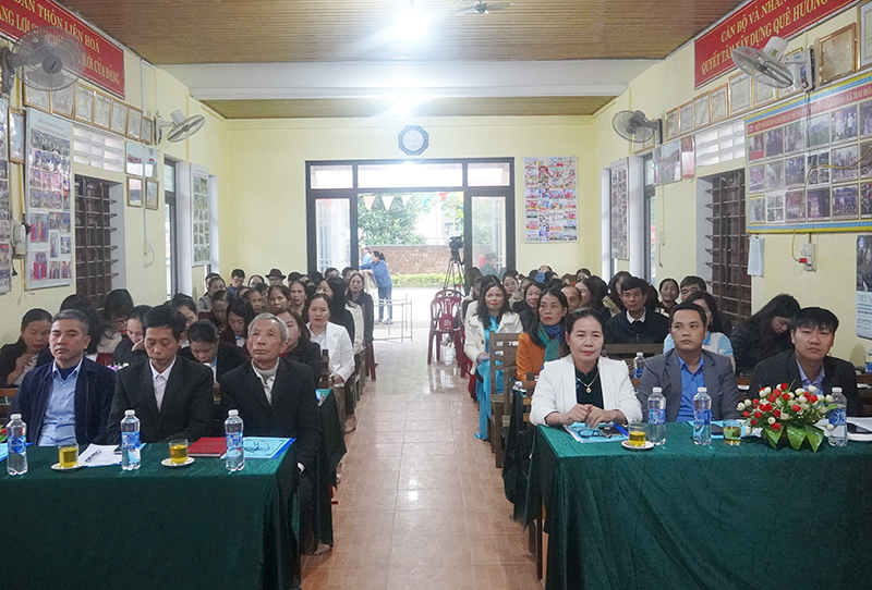 Các đại biểu tham gia hội nghị.