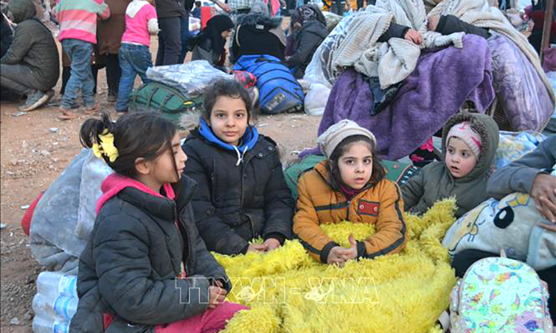 Người tị nạn Syria tại cửa khẩu Masnaa ở biên giới Syria-Liban, ngày 12/12/2024. Ảnh: THX/TTXVN