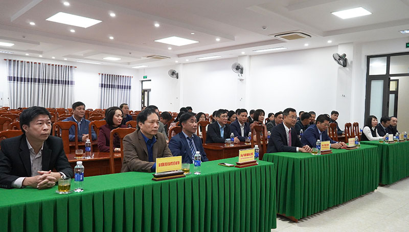 Các đại biểu dự hội nghị.
