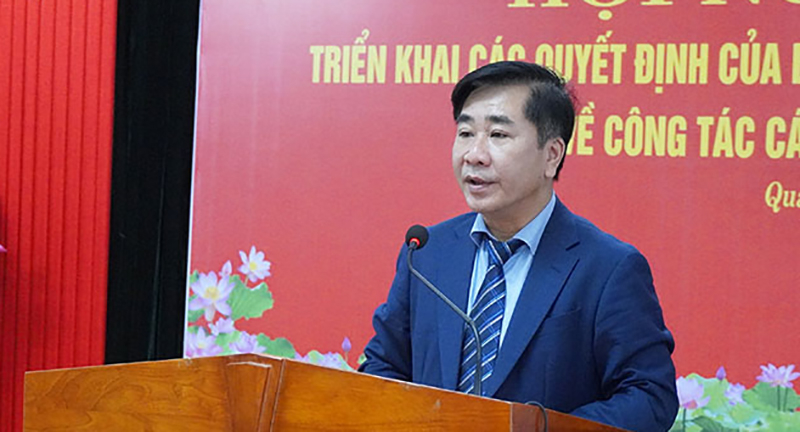 Đồng chí Chủ tịch Ủy ban MTTQVN tỉnh Phạm Quang Long phát biểu nhận nhiệm vụ.