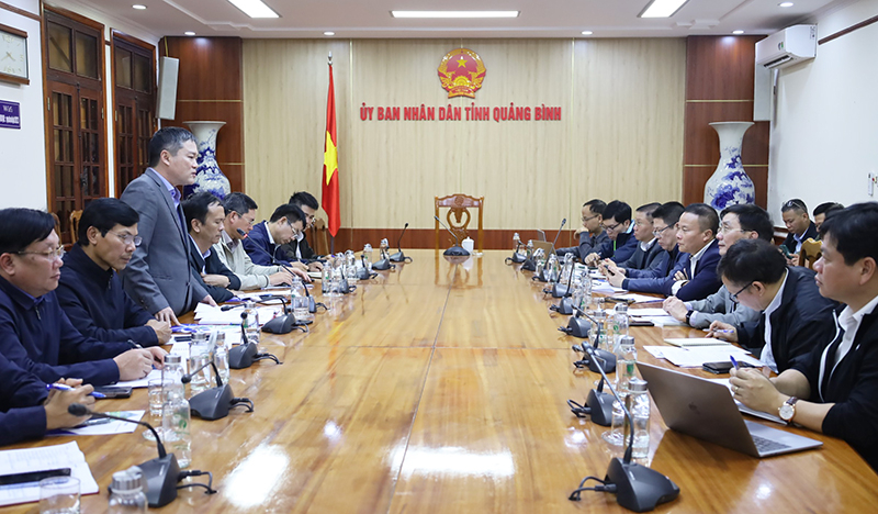  Quang cảnh buổi làm việc.