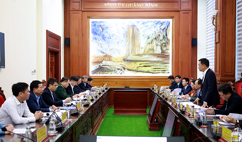 Quang cảnh buổi làm việc.