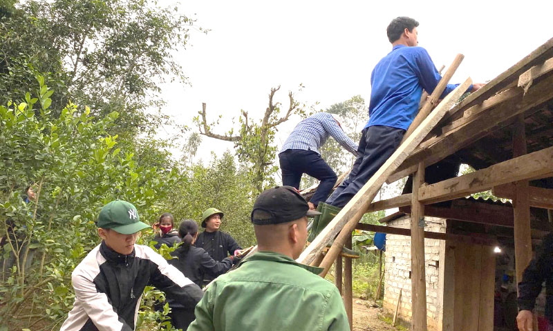Phát huy vai trò tuổi trẻ trong phong trào xóa nhà tạm, nhà dột nát.