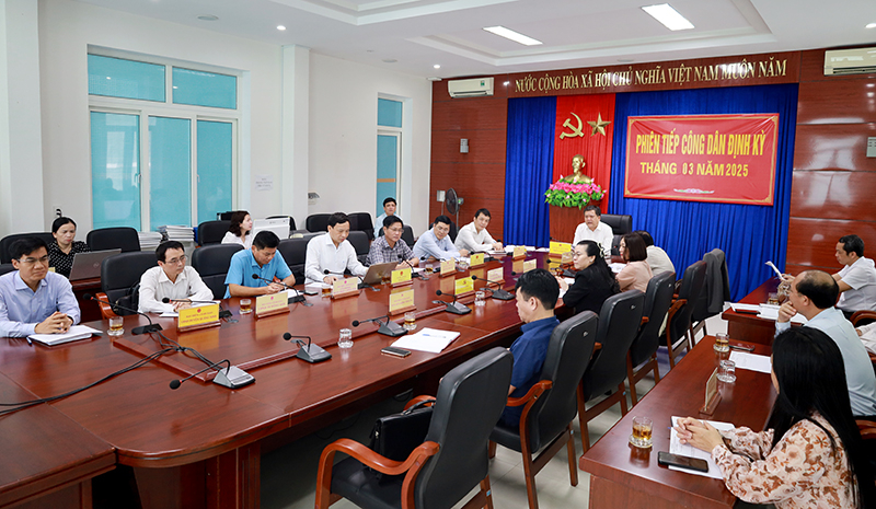 Quang cảnh phiên tiếp công dân của đồng chí Chủ tịch UBND tỉnh.