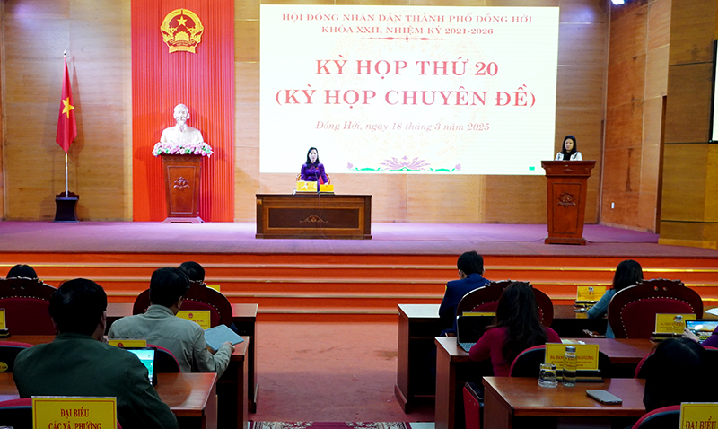Quang cảnh kỳ họp.