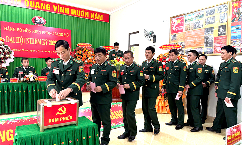 Các đại biểu bỏ phiếu bầu Ban Chấp hành nhiệm kỳ 2025-2030.