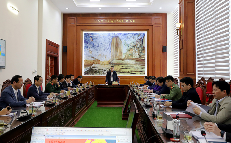 Quang cảnh phiên họp.