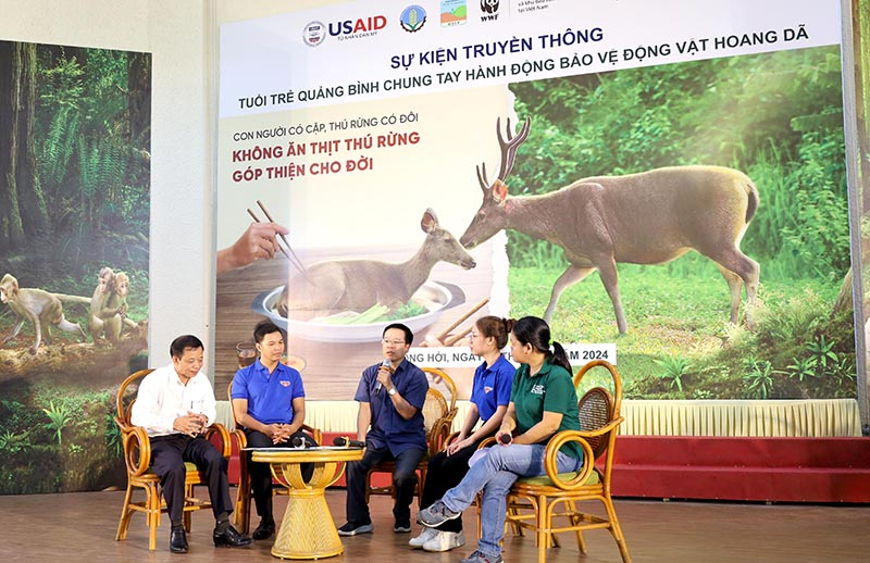 Truyền thông về bảo vệ động vật hoang dã do tổ chức FFI thực hiện tại TP. Đồng Hới.