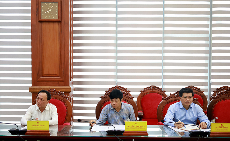 Đại biểu tham dự phiên họp.
