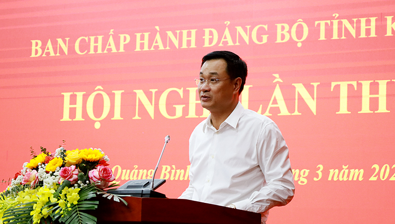 Đồng chí Bí thư Tỉnh ủy Lê Ngọc Quang phát biểu tại hội nghị.