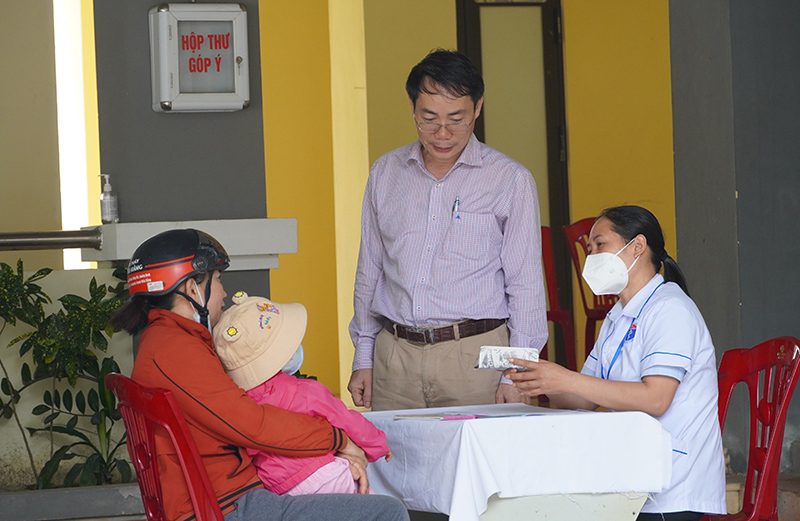 Trạm Y tế xã Đức Ninh là đơn vị đầu tiên của TP. Đồng Hới triển khai chiến dịch tiêm chủng.