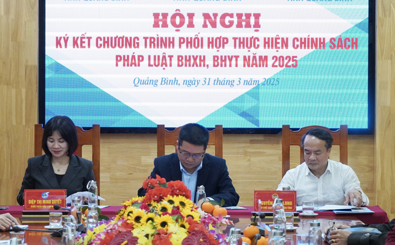 Đại diện lãnh các đơn vị ký kết chương trình phối hợp năm 2025.