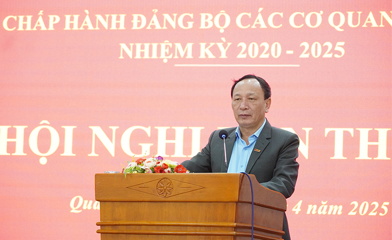 Đồng chí Phó Bí thư Thường trực Tỉnh ủy, Chủ tịch HĐND tỉnh, Bí thư Đảng ủy CCQ Đảng tỉnh Trần Hải Châu phát biểu kết luận hội nghị.