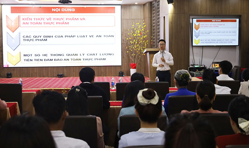 Quang cảnh hội nghị tập huấn.