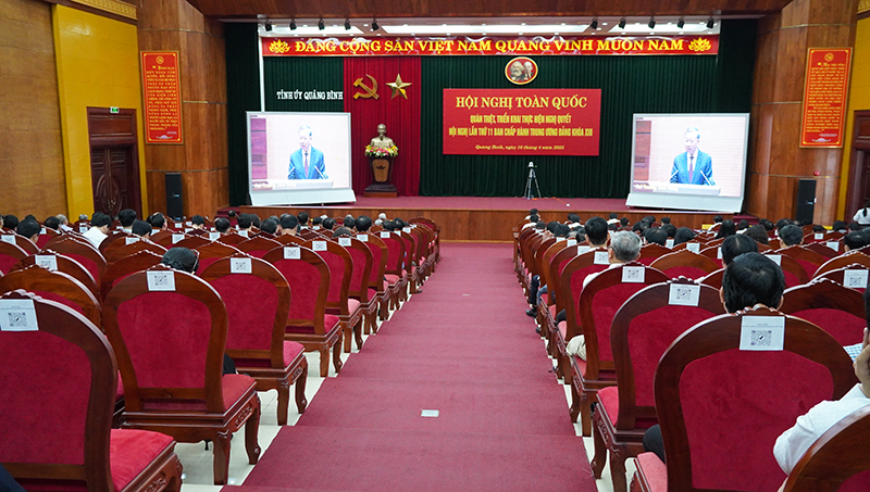 Quang cảnh hội nghị tại điểm cầu Tỉnh ủy.